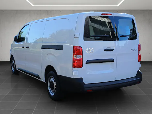 Toyota PROACE Van L2 2.2 D Active
