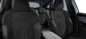 Fahrzeugbild PEUGEOT 3008 long range e-GT