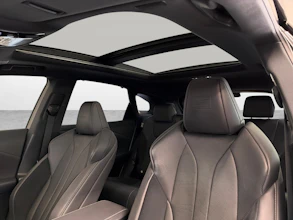 https://vehicle.imgix.net/4459734/864b5477-f308-4534-b38d-e29ffab0342a.jpg