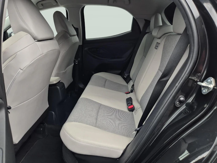 Fahrzeugbild TOYOTA YARIS