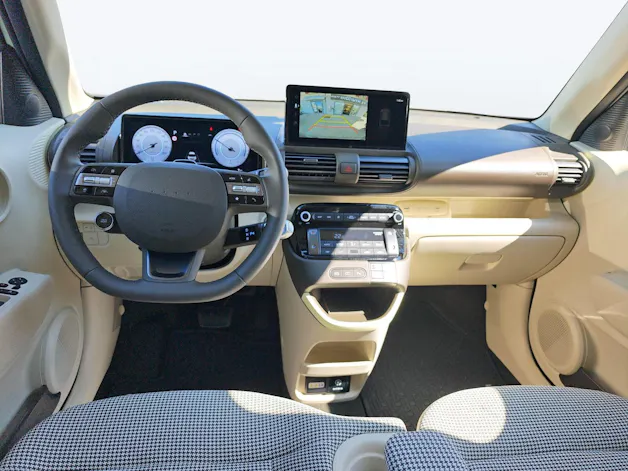 HYUNDAI Inster 49 kWh Electric Amplia