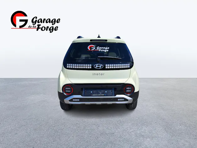 HYUNDAI Inster 49 kWh Electric Amplia