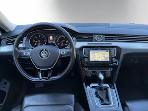 VW Passat Variant 2.0 TDI 240 SCR Highl. DSG 4m