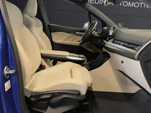BMW 2er Reihe U06 Active Tourer 225e xDrive paddles