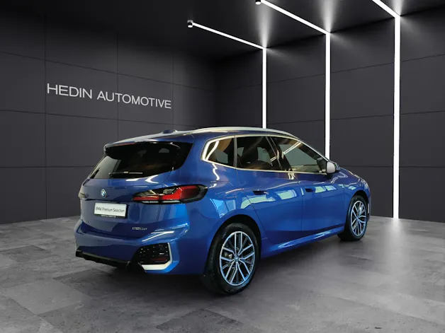 BMW 2er Reihe U06 Active Tourer 225e xDrive paddles