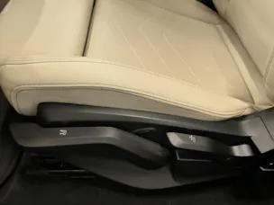 BMW 2er Reihe U06 Active Tourer 225e xDrive paddles