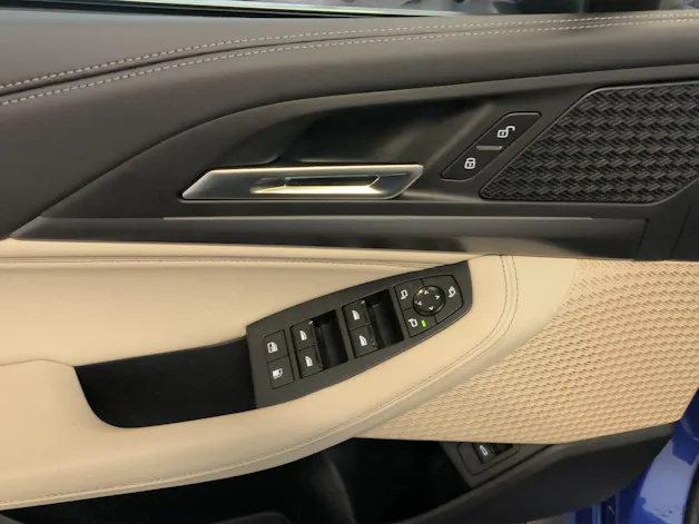 BMW 2er Reihe U06 Active Tourer 225e xDrive paddles