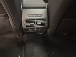 Land Rover Discovery Sport 1.5 T 270e Landmark