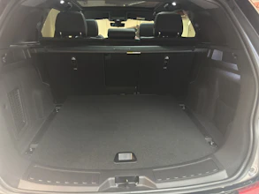 https://vehicle.imgix.net/4459905/a0b66f20-9dee-41cf-af30-884025b0d880.jpg