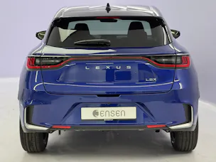 Lexus LBX 1.5 Hybrid Cool AWD