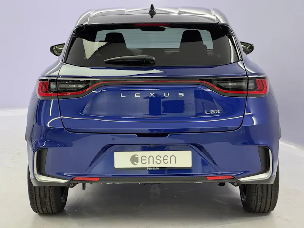 Lexus LBX 1.5 Hybrid Cool AWD