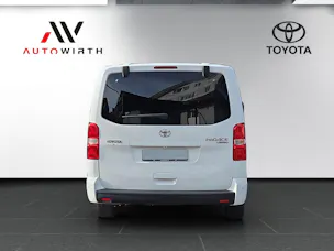 Toyota PROACE Verso L2 2.0 D Shuttle