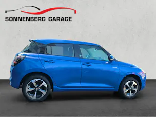 Suzuki Swift 1.2 Sakura Top Hybrid 4x4