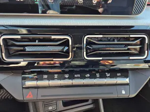 RENAULT R5 E-Tech Comfort Range Roland Garros