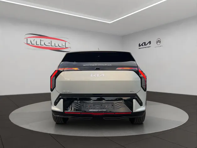 Kia EV3 81 kWh GT-Line / top-Ausstattung / Winterräder / Glasschiebedach / 7 Jahre CH-Hersteller Garantie inkl. Assistance