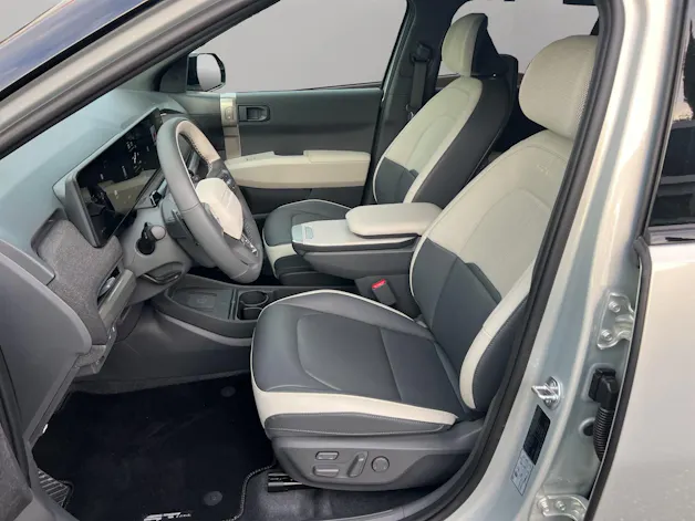 Kia EV3 81 kWh GT-Line / top-Ausstattung / Winterräder / Glasschiebedach / 7 Jahre CH-Hersteller Garantie inkl. Assistance