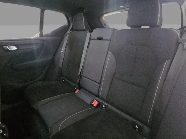 VOLVO XC40 2.0 B3 MH Plus Dark