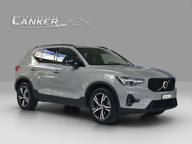 VOLVO XC40 2.0 B3 MH Plus Dark