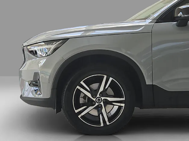 VOLVO XC40 2.0 B3 MH Plus Dark