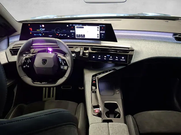 PEUGEOT 5008 1.6 PHEV 225 GT Exclusive