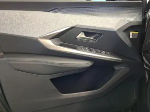 PEUGEOT 5008 1.6 PHEV 225 GT Exclusive