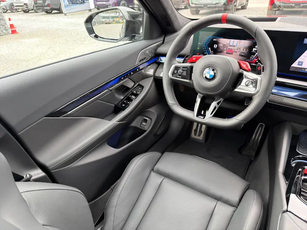 BMW M5 xDrive Touring