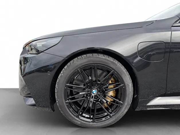 BMW M5 xDrive Touring