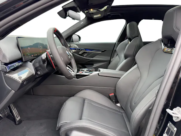 BMW M5 xDrive Touring