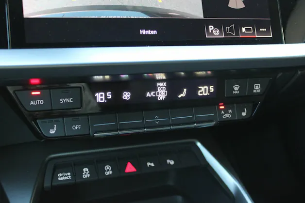 AUDI A3 Sportback 2.0 40 TFSI Advanced quattro S-Line Interieur