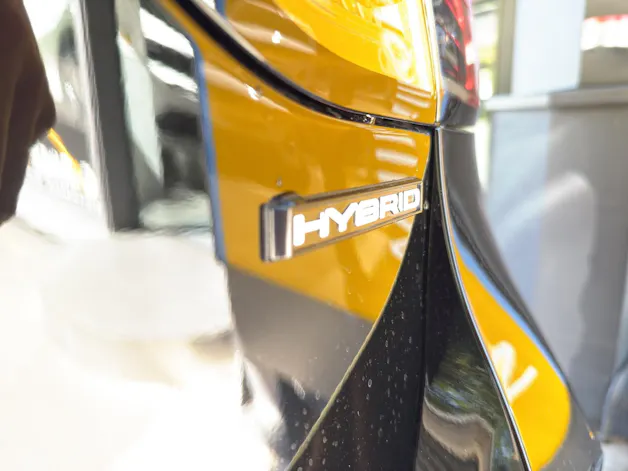 OPEL Corsa F 1.2 Turbo Hybrid VIVA