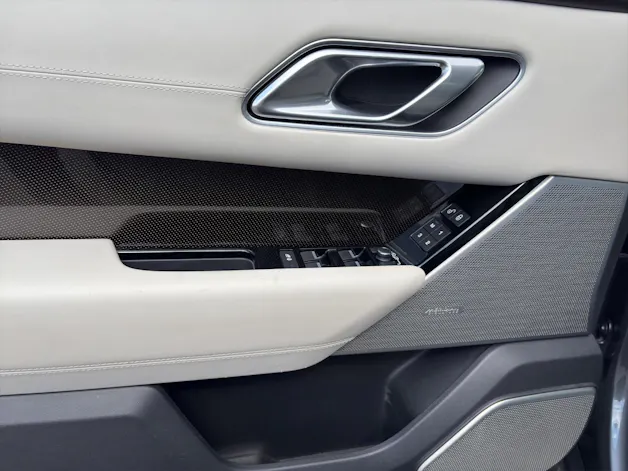 Land Rover Range Rover Velar 3.0 D 300 First Edition
