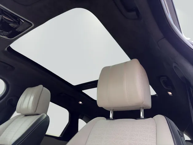 Land Rover Range Rover Velar 3.0 D 300 First Edition