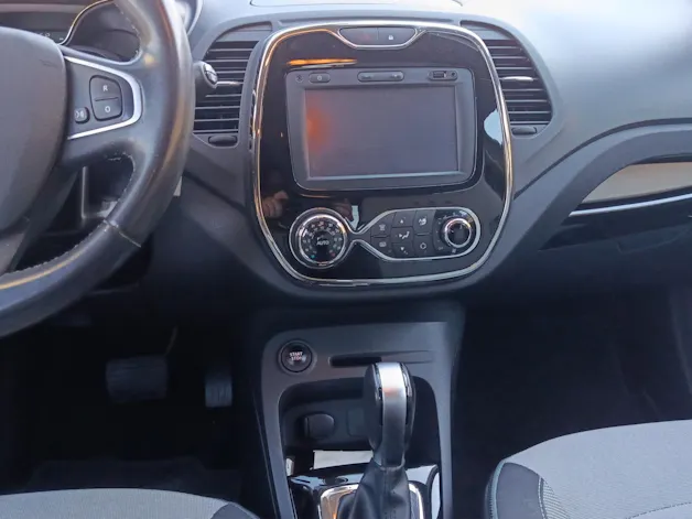 RENAULT Captur 1.2 TCe Privilege EDC S/S