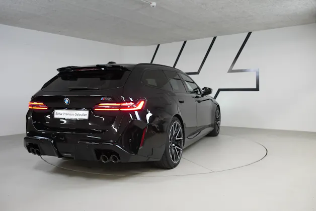 BMW M5 xDrive Touring