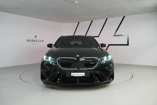 BMW M5 xDrive Touring