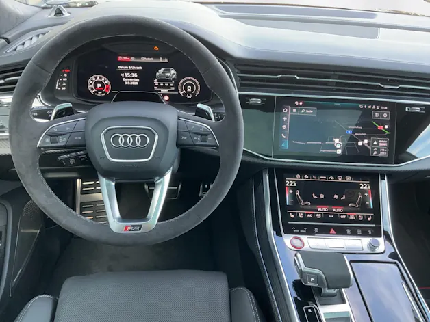 AUDI RSQ8 performance quattro
