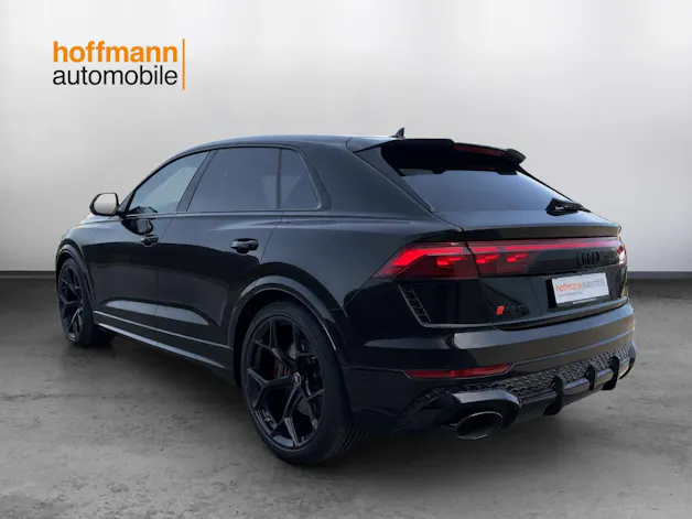 AUDI RSQ8 performance quattro