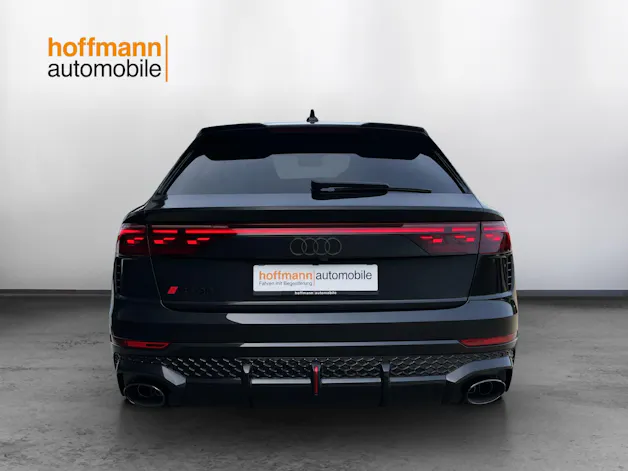 AUDI RSQ8 performance quattro