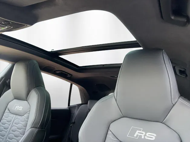 AUDI RSQ8 performance quattro