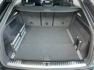 AUDI RSQ8 performance quattro