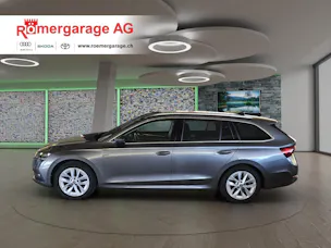 SKODA Octavia Combi 2.0 TSI Style DSG 4x4