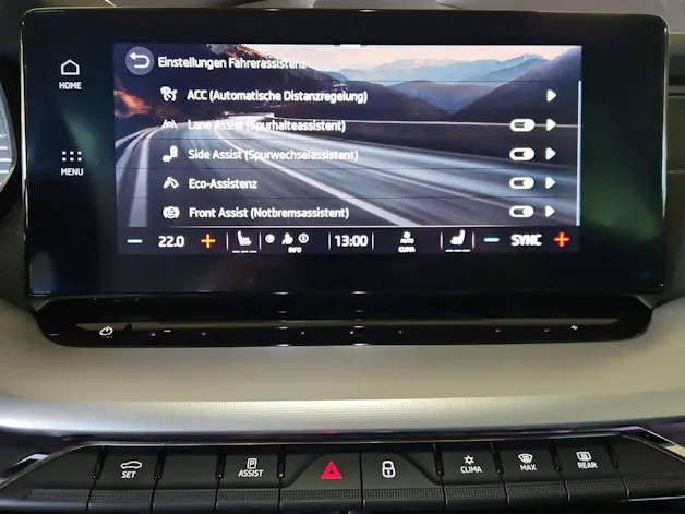 SKODA Octavia Combi 2.0 TSI Style DSG 4x4
