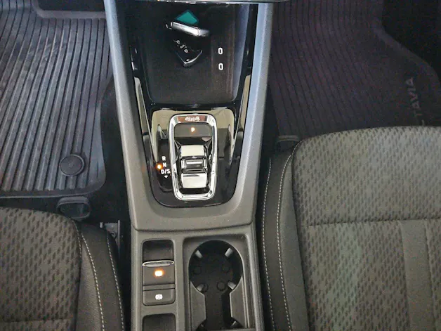 SKODA Octavia Combi 2.0 TSI Style DSG 4x4