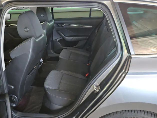 SKODA Octavia Combi 2.0 TSI Style DSG 4x4