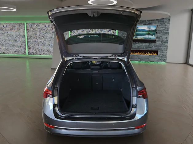 SKODA Octavia Combi 2.0 TSI Style DSG 4x4