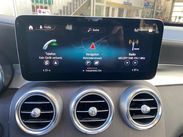 MERCEDES-BENZ GLC 300 AMG Line 4Matic 9G-Tronic