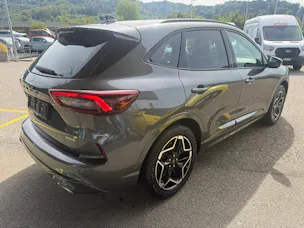 FORD Kuga 2.5 FHEV ST-Line X 4WD