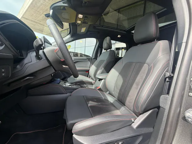 FORD Kuga 2.5 FHEV ST-Line X 4WD