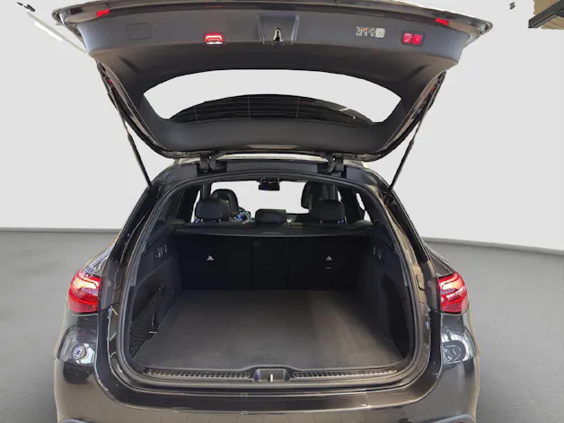 MERCEDES-BENZ GLC 300 AMG Line 4MATIC