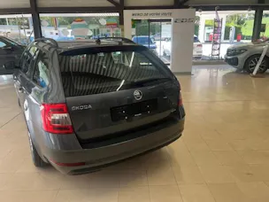 SKODA Octavia Combi 2.0 TDI Ambition 4x4 DSG